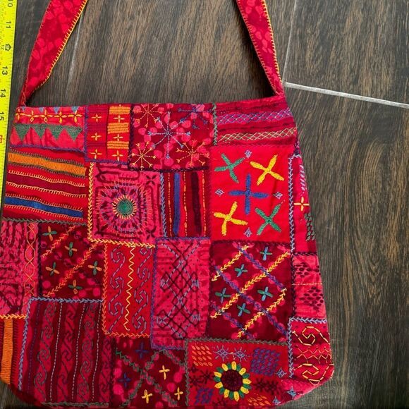 🎨 Handmade Sandur Patchwork Tote Bag from India 🧵✨ - Picture 2 of 7